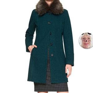 Black wool coat with removal faux fur collar